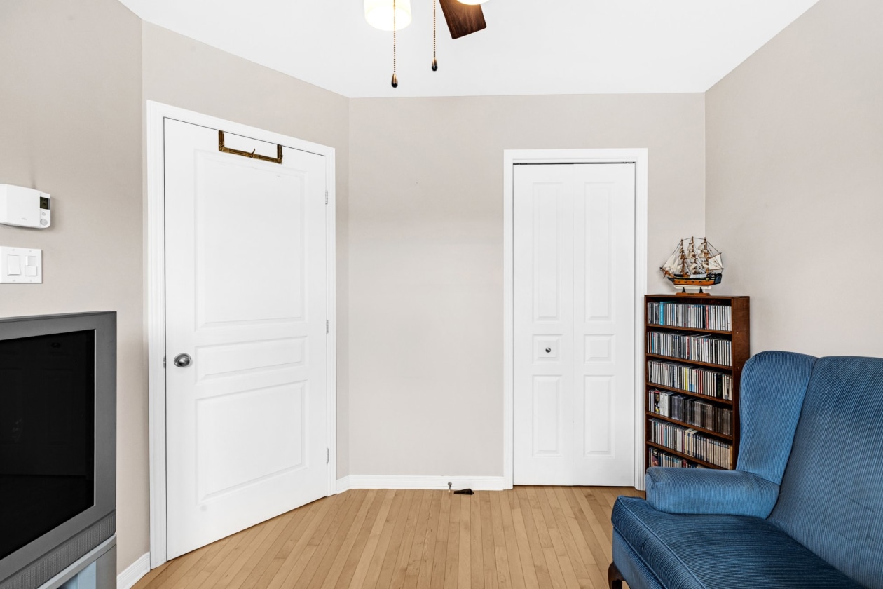 Chambre à coucher — 816, Rue du Faubourg, Longueuil (Le Vieux-Longueuil), J4N1S6, Longueuil (Le Vieux-Longueuil)