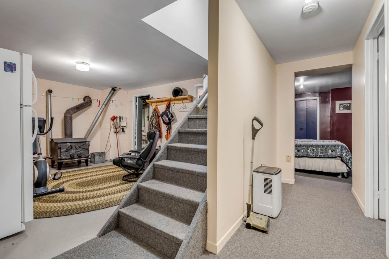 Salle familiale — 115, Vieux Chemin, Saint-Raymond, G3L1Y5, Saint-Raymond