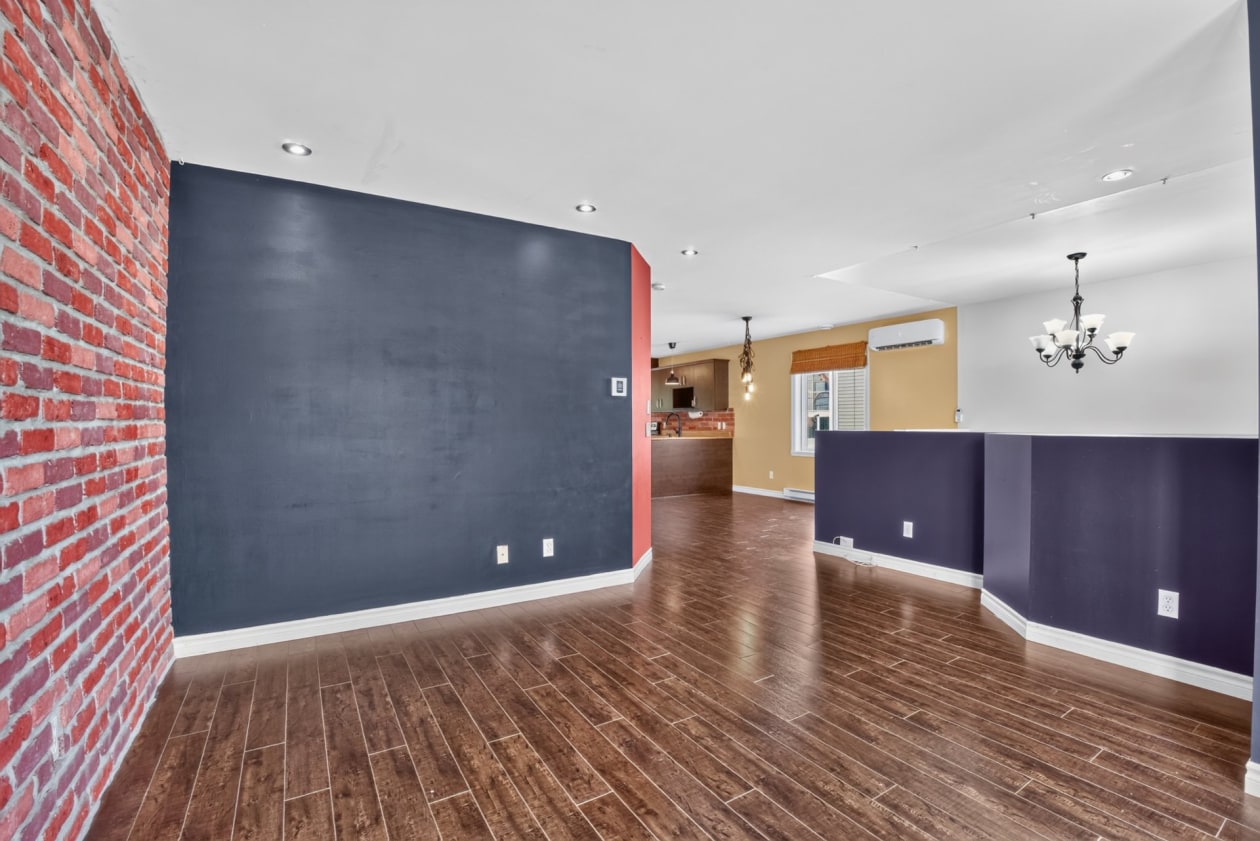 Salon — 2723, Rue des Rocheuses, Sherbrooke (Fleurimont), J1E0E4, Sherbrooke (Fleurimont)