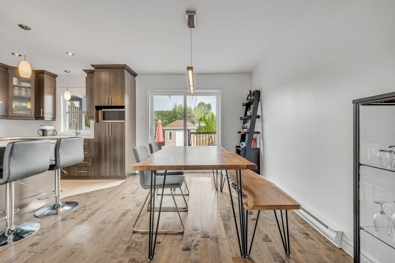 Salle à manger — 2170, Rue de la Cantatrice, Québec (Les Rivières), G2C0L6, Québec (Les Rivières)