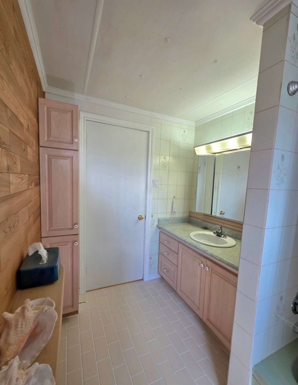 Salle de bains — 1254, Ch. de Price, Mont-Joli, G5H3K6, Mont-Joli