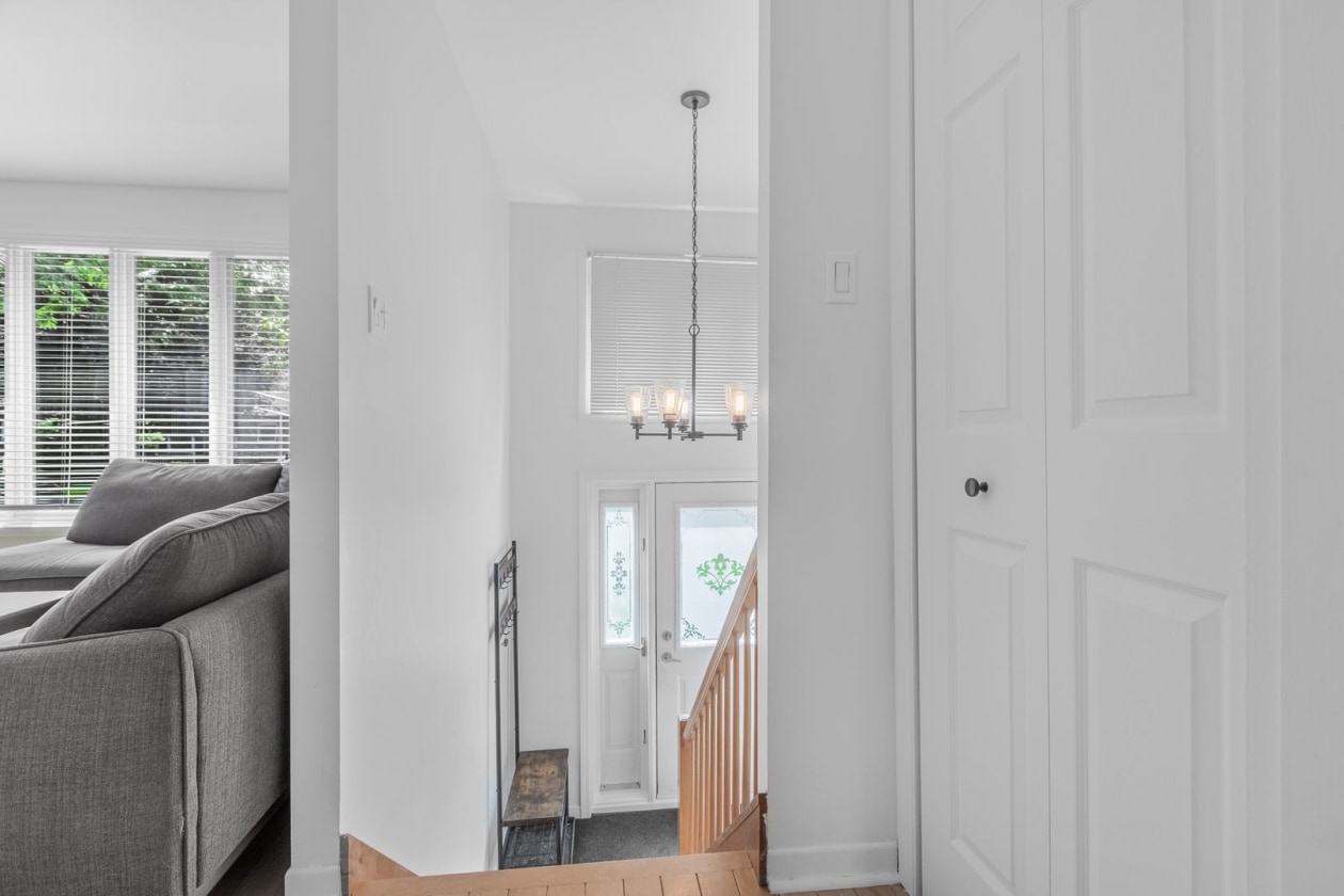 Hall d'entrée — 590, Rue De Joinville, Québec (Les Rivières), G1P4C1, Québec (Les Rivières)