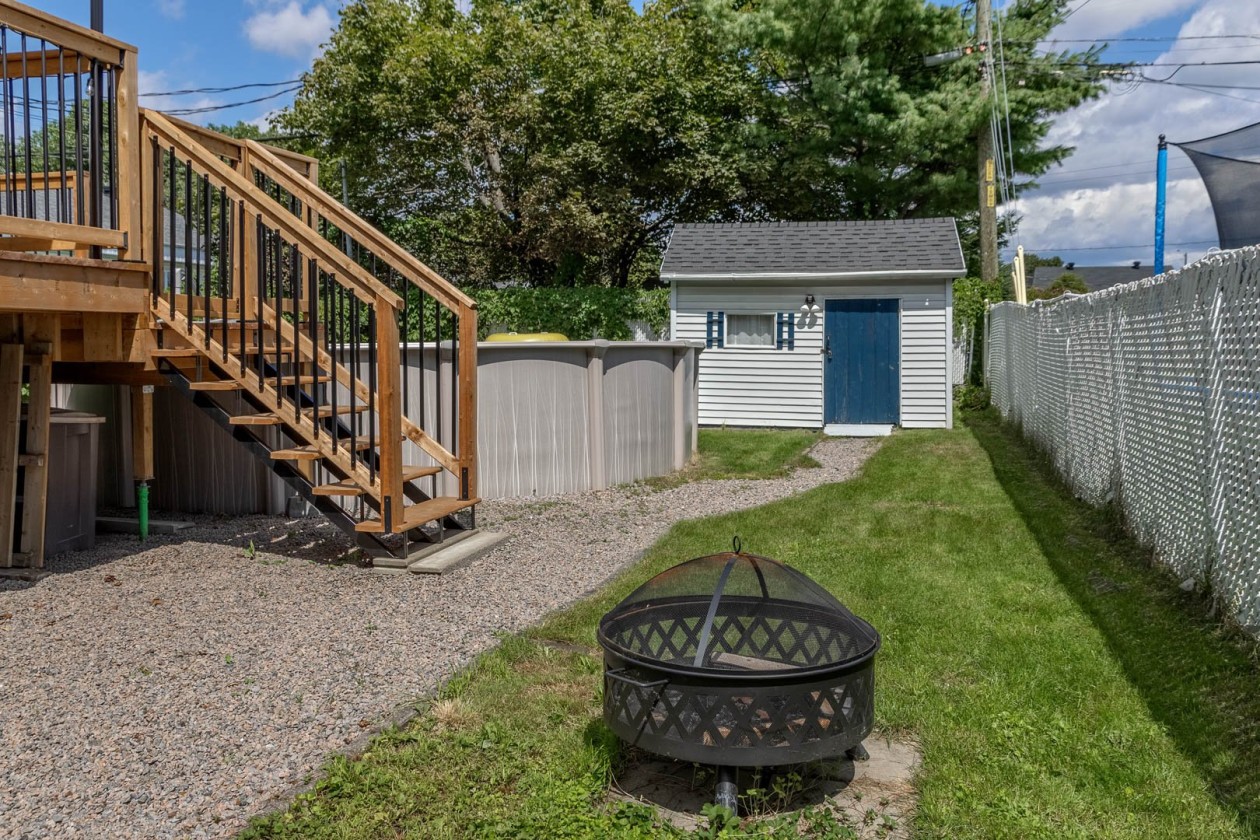 Cour — 590, Rue De Joinville, Québec (Les Rivières), G1P4C1, Québec (Les Rivières)