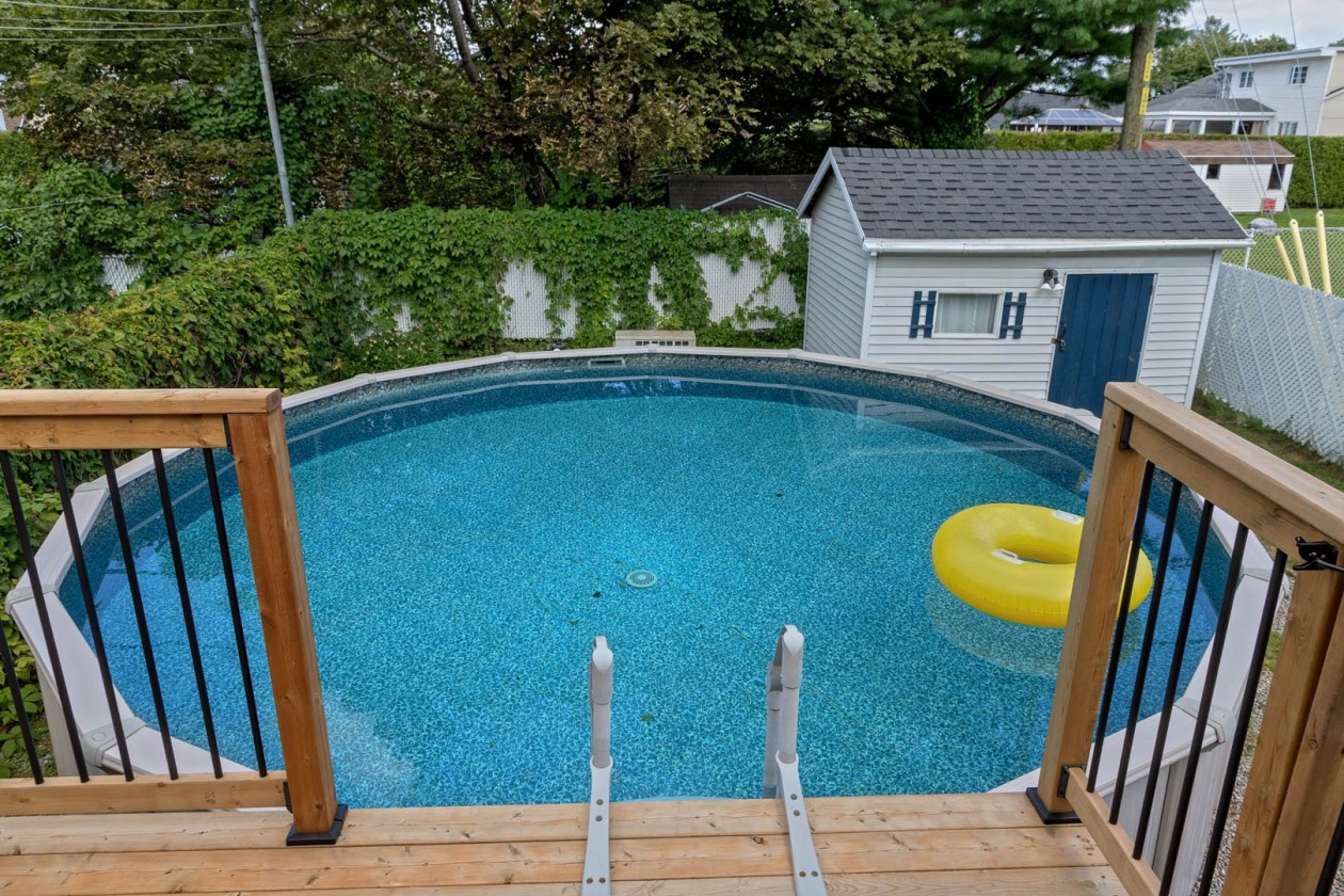 Piscine — 590, Rue De Joinville, Québec (Les Rivières), G1P4C1, Québec (Les Rivières)