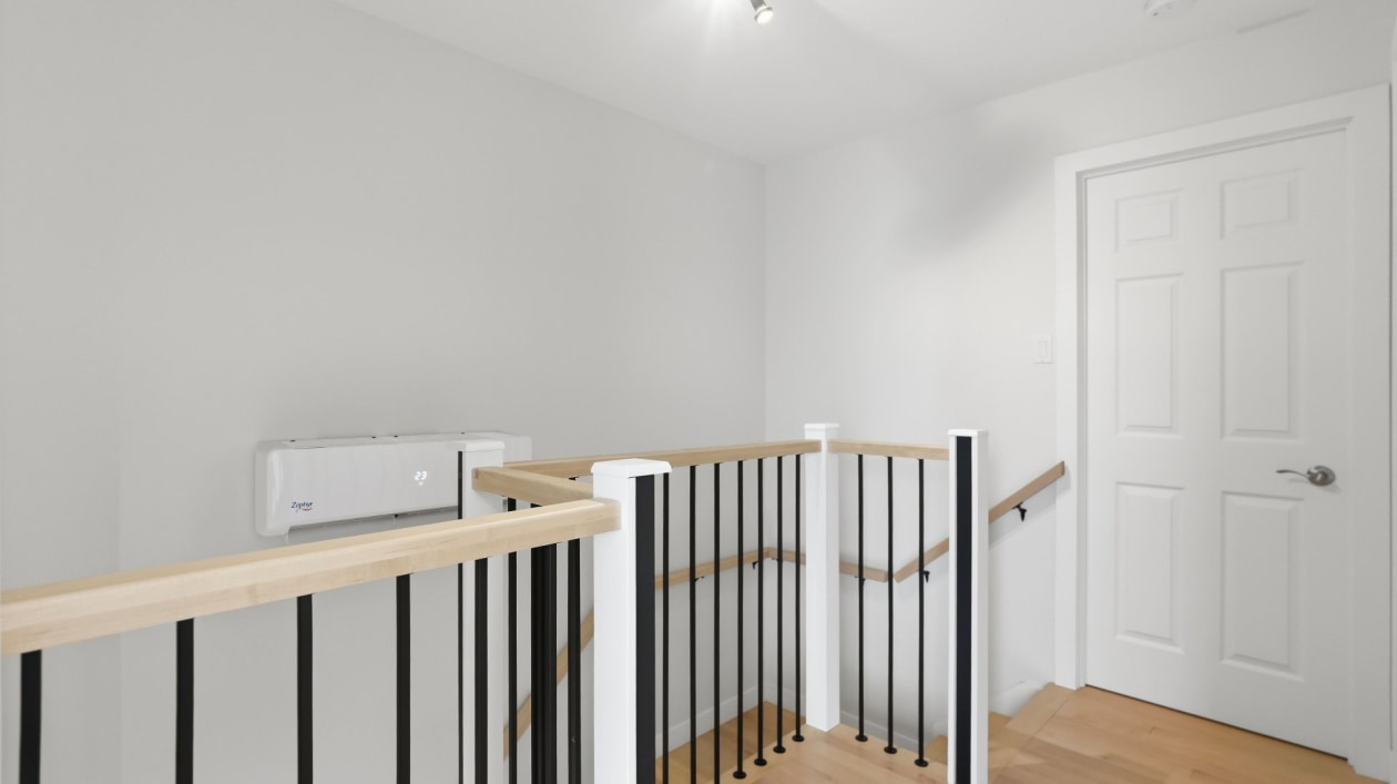 Escalier — 3247, Rue François-De Villars, Québec (Beauport), G1C8A8, Québec (Beauport)