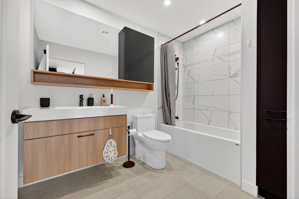 Salle de bains — 2151, Rue Léger, 1101, Montréal (LaSalle), H8N0J3, Montréal (LaSalle)