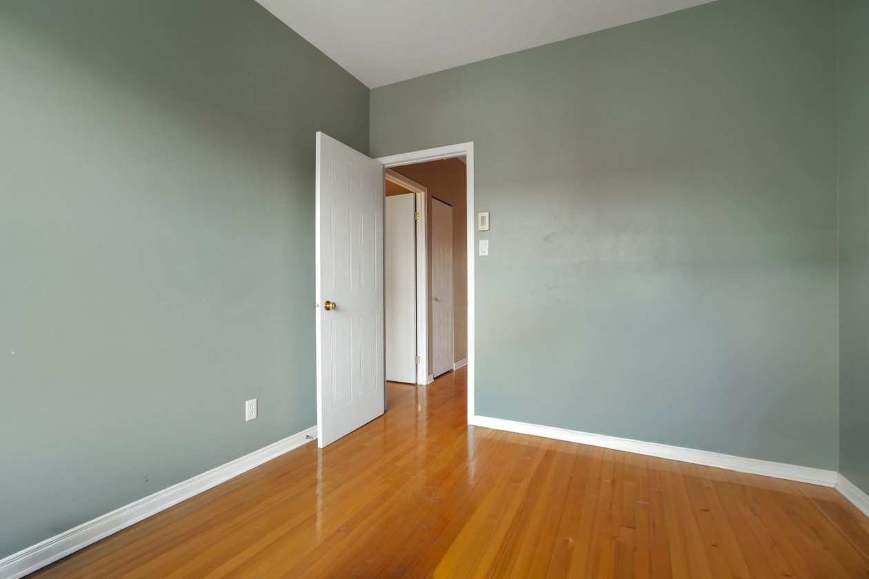 Chambre à coucher — 8490, Rue St-Dominique, Montréal (Villeray/Saint-Michel/Parc-Extension), H2P2L5, Montréal (Villeray/Saint-Michel/Parc-Extension)