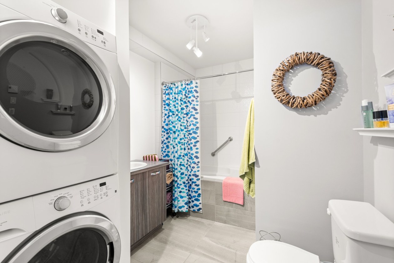 Salle de bains — 3076, Rue Ste-Madeleine, Sainte-Marthe-sur-le-Lac, J0N1P0, Sainte-Marthe-sur-le-Lac