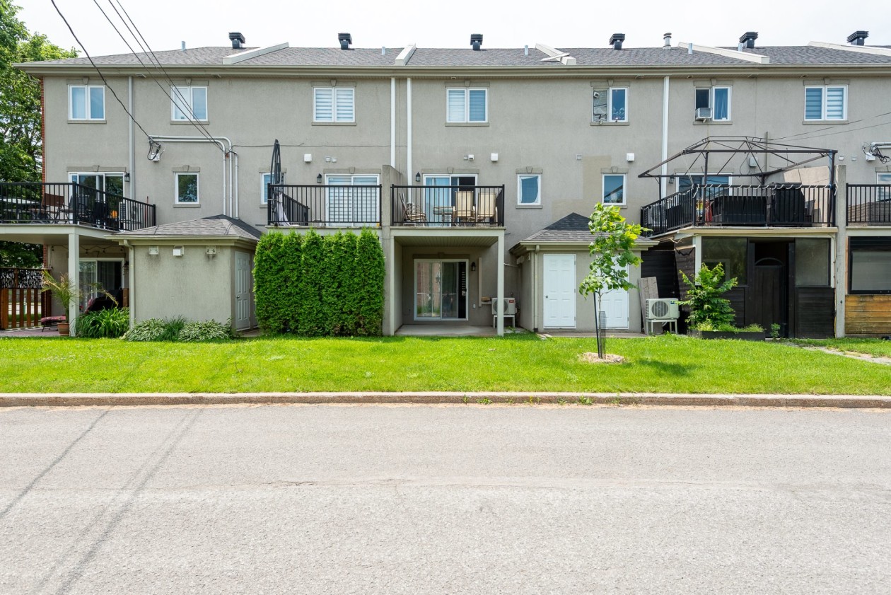 Face arrière — 8035, Boul. Lévesque E., 102, Laval (Duvernay), H7A4J6, Laval (Duvernay)