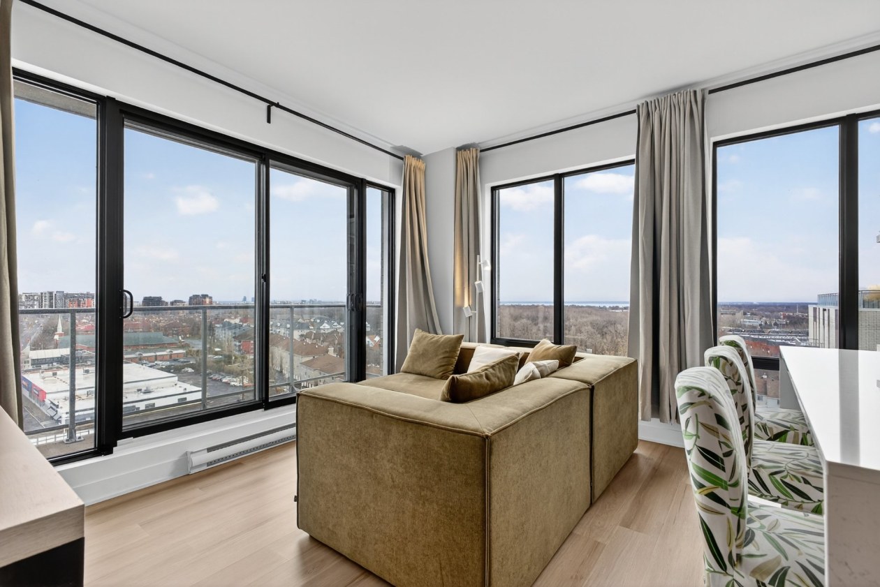 Salon — 2151, Rue Léger, 1101, Montréal (LaSalle), H8N0J3, Montréal (LaSalle)
