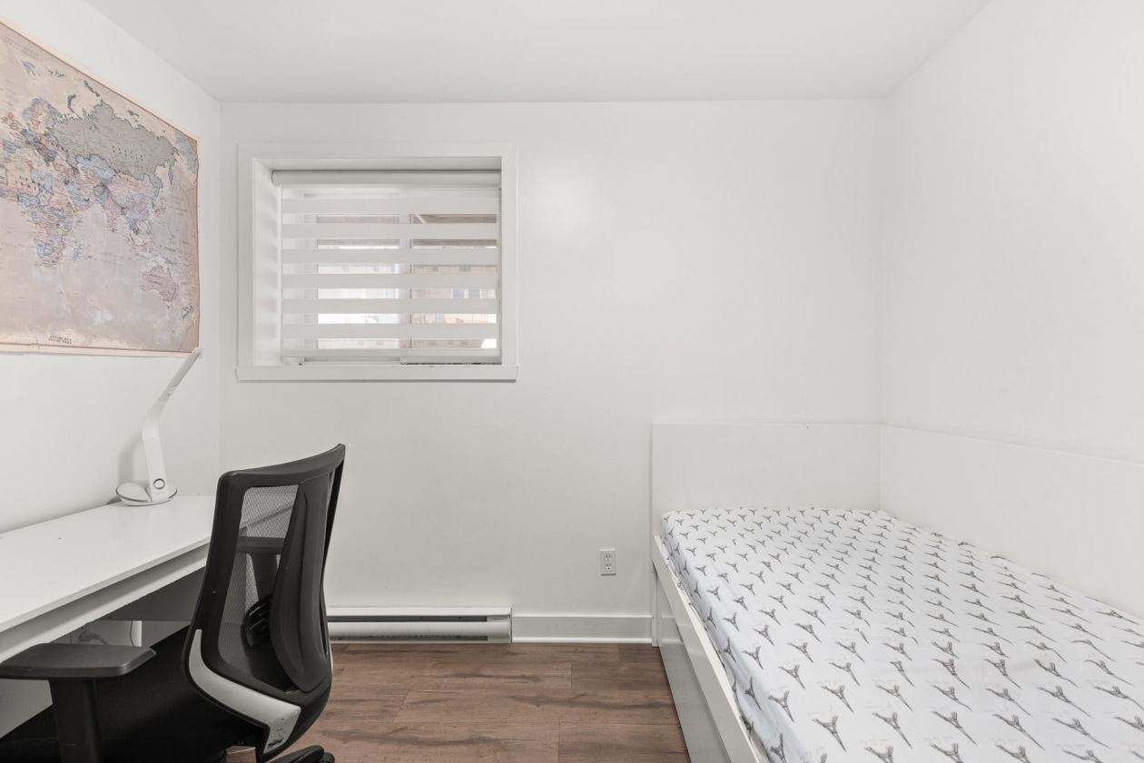 Chambre à coucher — 7637, Av. Léonard-De Vinci, 1, Montréal (Villeray/Saint-Michel/Parc-Extension), H2A2N6, Montréal (Villeray/Saint-Michel/Parc-Extension)