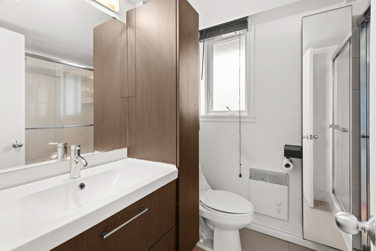 Salle de bains — 3020, Rue Joseph-Hardy, 1, Longueuil (Saint-Hubert), J3Y9J6, Longueuil (Saint-Hubert)