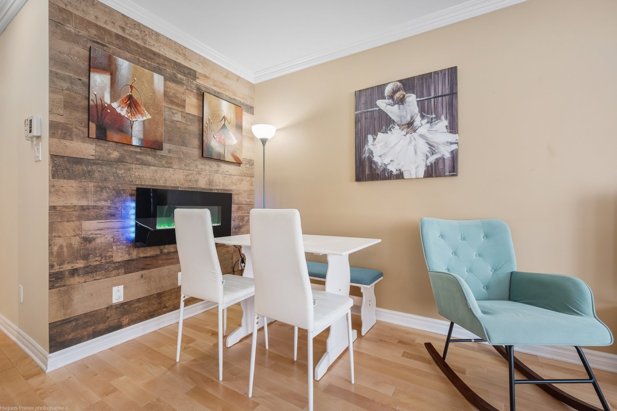 Salle à manger — 15858, Rue Victoria, Montréal (Rivière-des-Prairies/Pointe-aux-Trembles), H1A0A9, Montréal (Rivière-des-Prairies/Pointe-aux-Trembles)