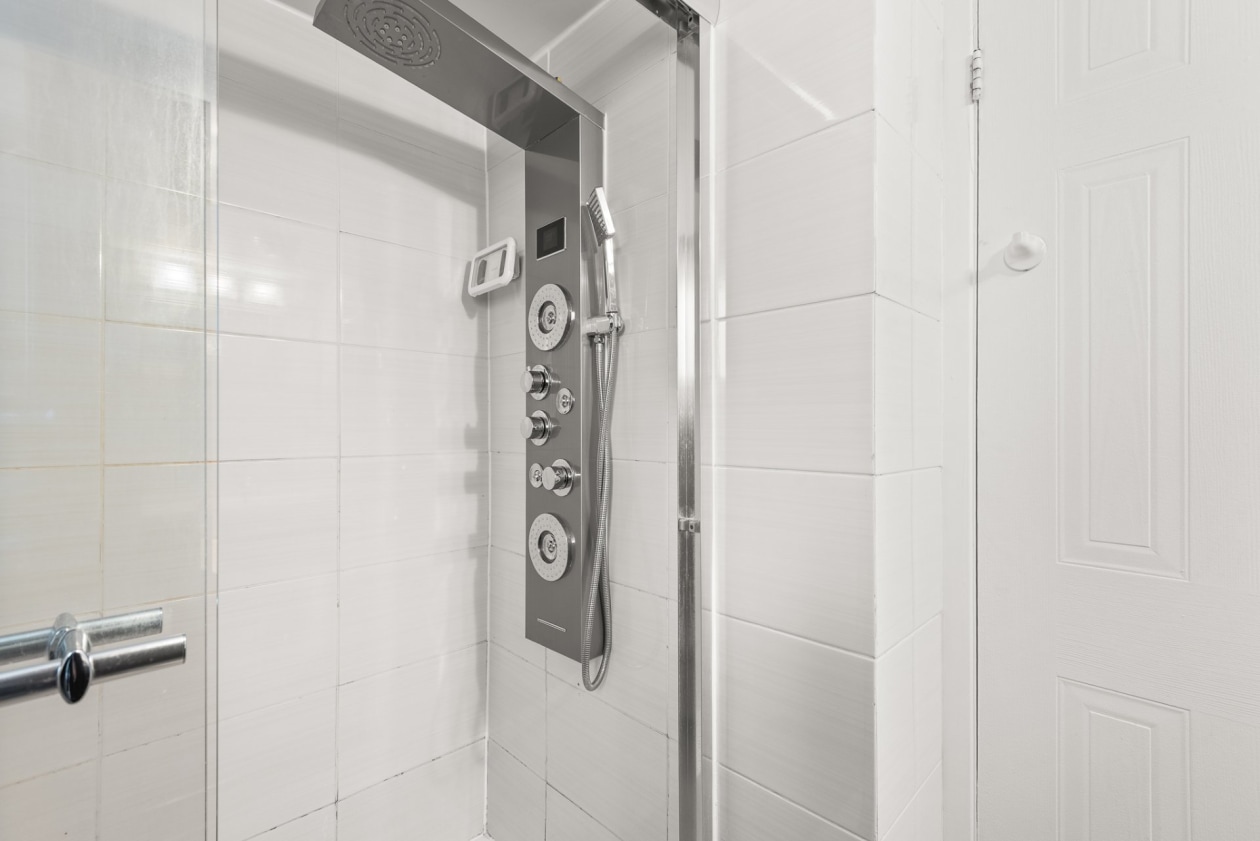 Salle de bains — 3020, Rue Joseph-Hardy, 1, Longueuil (Saint-Hubert), J3Y9J6, Longueuil (Saint-Hubert)