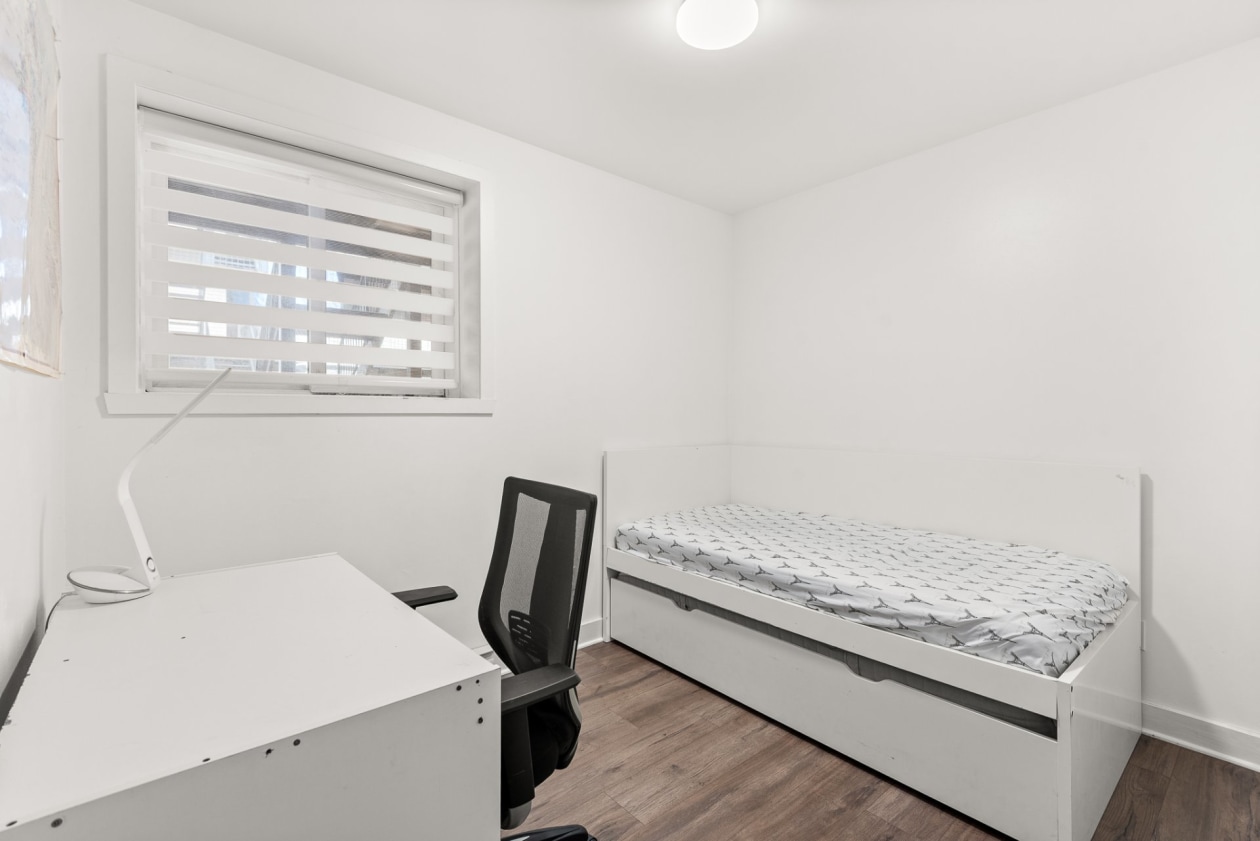 Chambre à coucher — 7637, Av. Léonard-De Vinci, 1, Montréal (Villeray/Saint-Michel/Parc-Extension), H2A2N6, Montréal (Villeray/Saint-Michel/Parc-Extension)