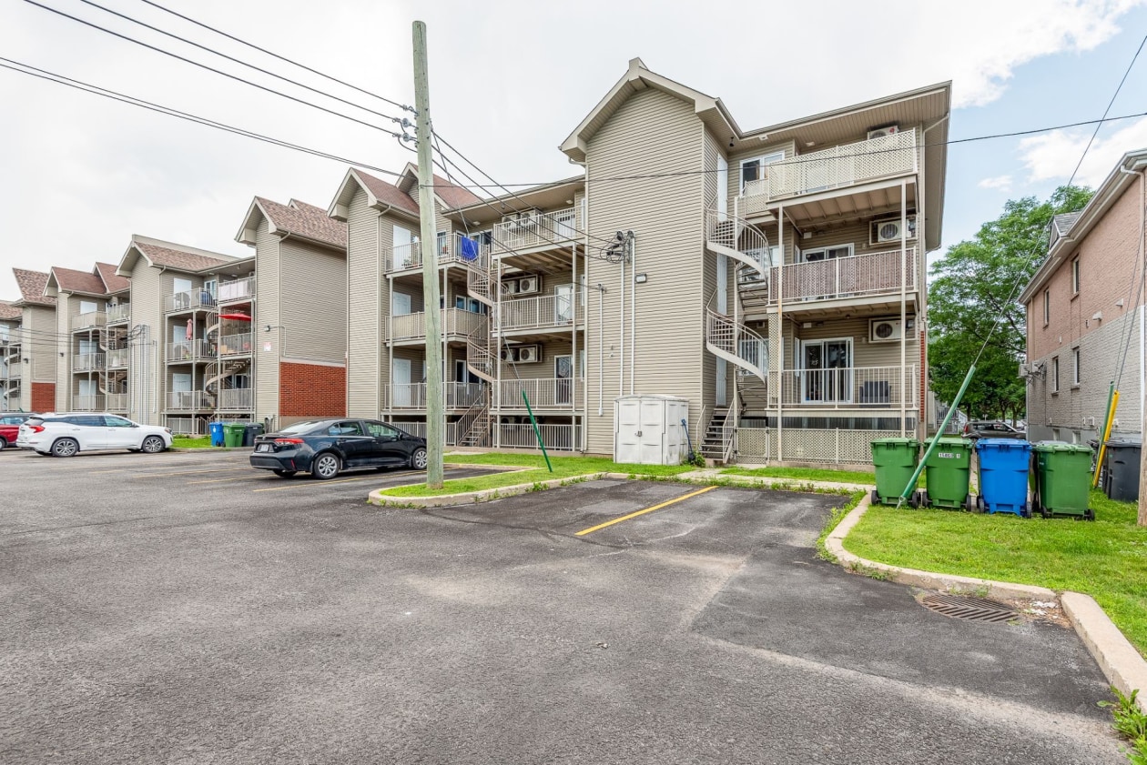 Face arrière — 15858, Rue Victoria, Montréal (Rivière-des-Prairies/Pointe-aux-Trembles), H1A0A9, Montréal (Rivière-des-Prairies/Pointe-aux-Trembles)