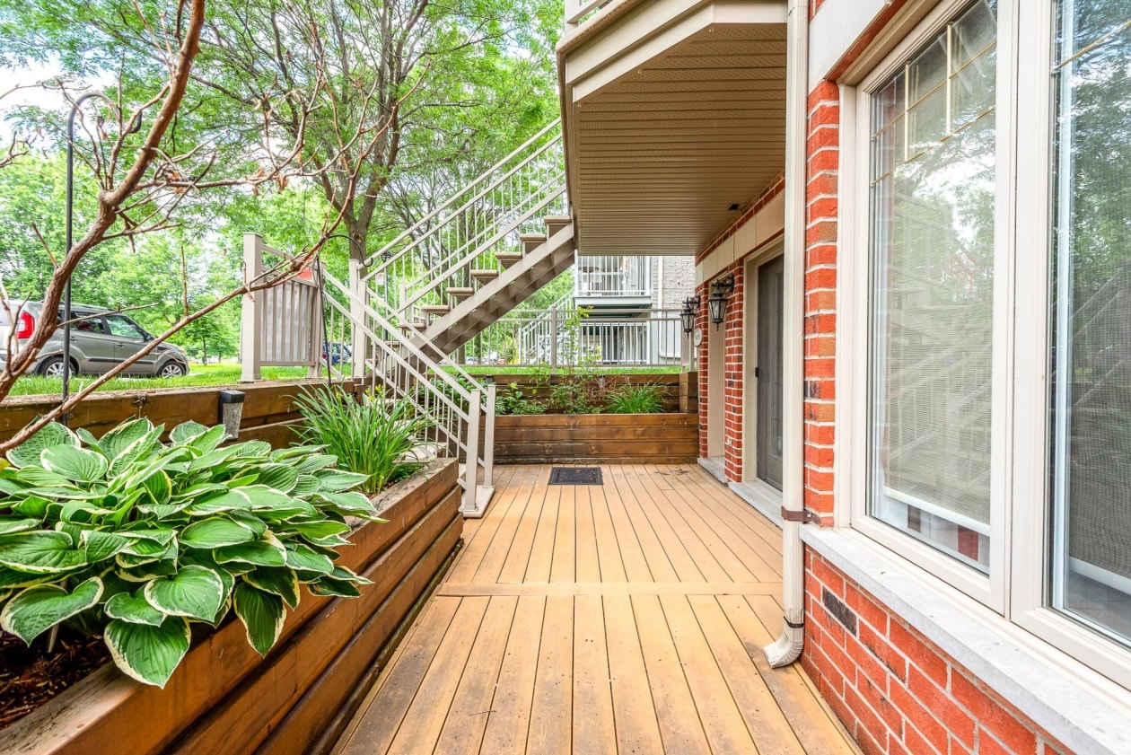 Terrasse — 15858, Rue Victoria, Montréal (Rivière-des-Prairies/Pointe-aux-Trembles), H1A0A9, Montréal (Rivière-des-Prairies/Pointe-aux-Trembles)