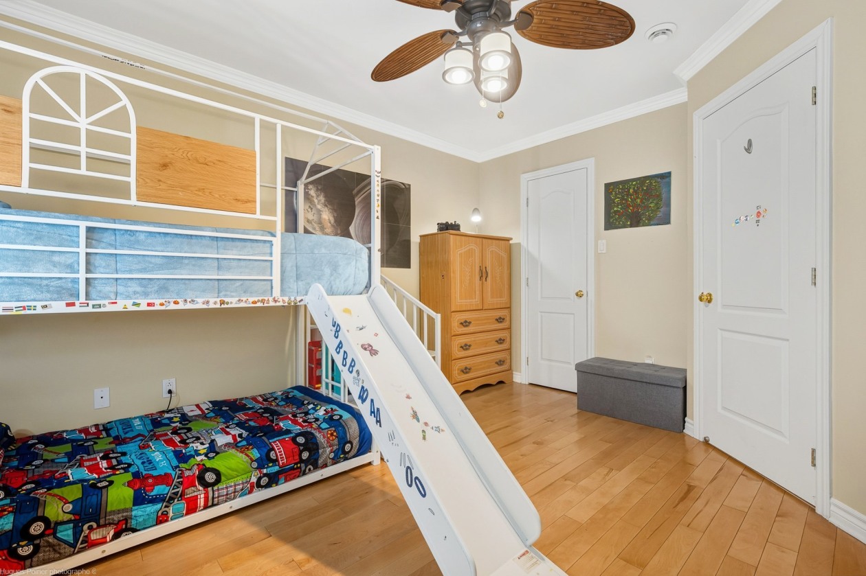 Chambre à coucher — 15858, Rue Victoria, Montréal (Rivière-des-Prairies/Pointe-aux-Trembles), H1A0A9, Montréal (Rivière-des-Prairies/Pointe-aux-Trembles)