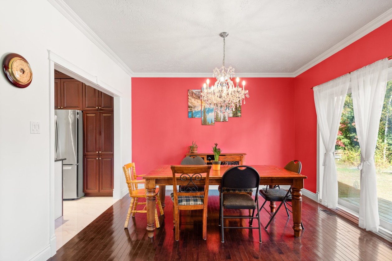 Salle à manger — 665Z, Rue Vincent-Sicari, Sainte-Julienne, J0K2T0, Sainte-Julienne