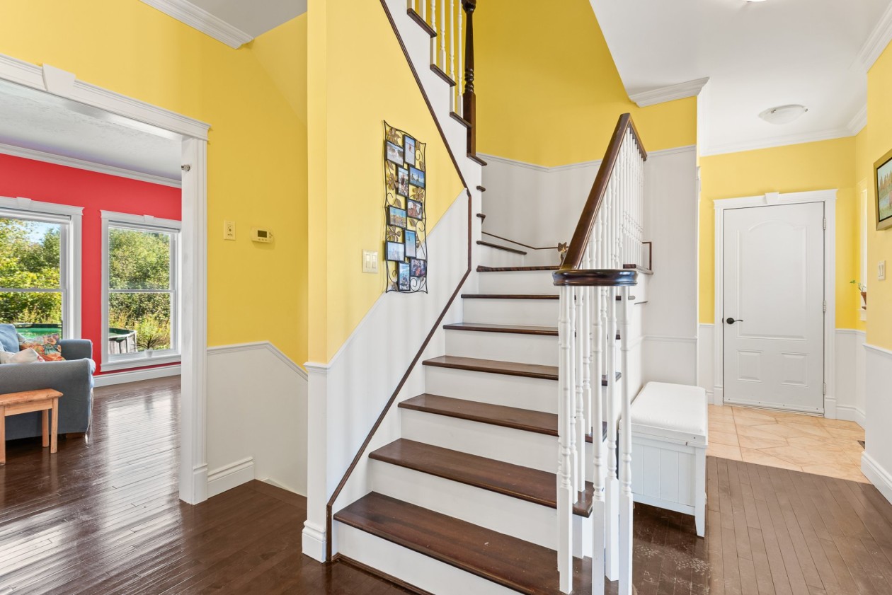 Escalier — 665, Rue Vincent-Sicari, Sainte-Julienne, J0K2T0, Sainte-Julienne