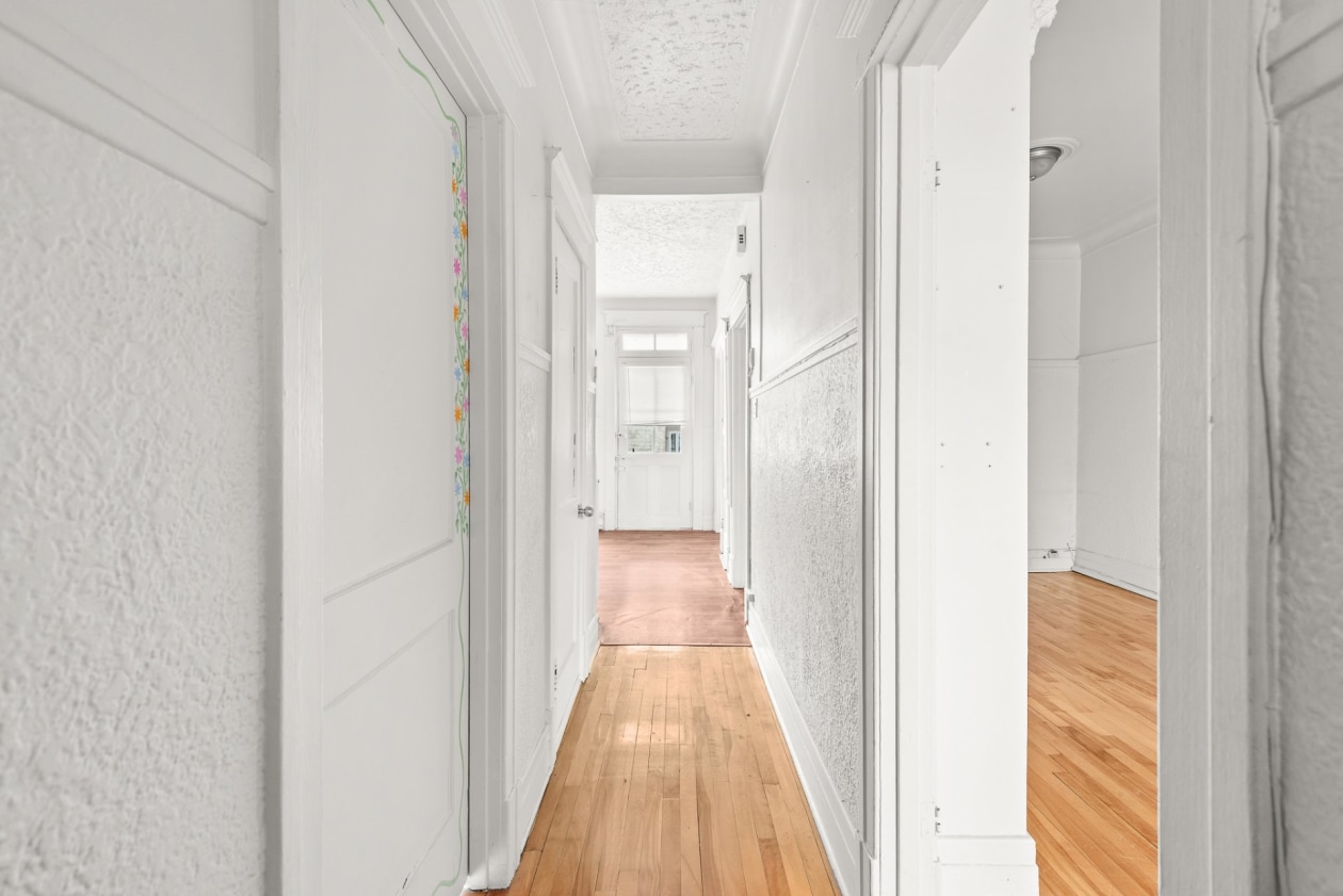 Corridor — 2680 - 2680A, Av. d'Orléans, Montréal (Mercier/Hochelaga-Maisonneuve), H1W3S5, Montréal (Mercier/Hochelaga-Maisonneuve)