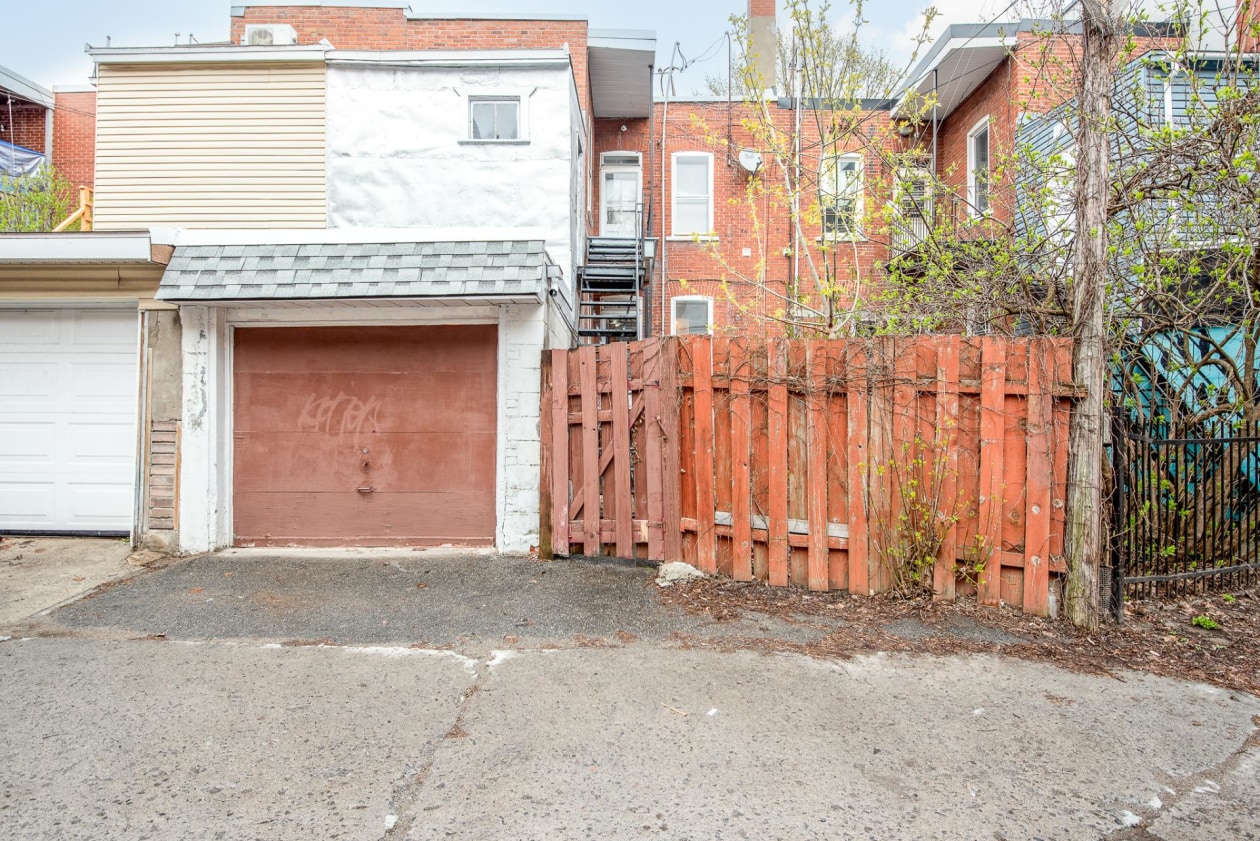 Garage — 2680 - 2680A, Av. d'Orléans, Montréal (Mercier/Hochelaga-Maisonneuve), H1W3S5, Montréal (Mercier/Hochelaga-Maisonneuve)