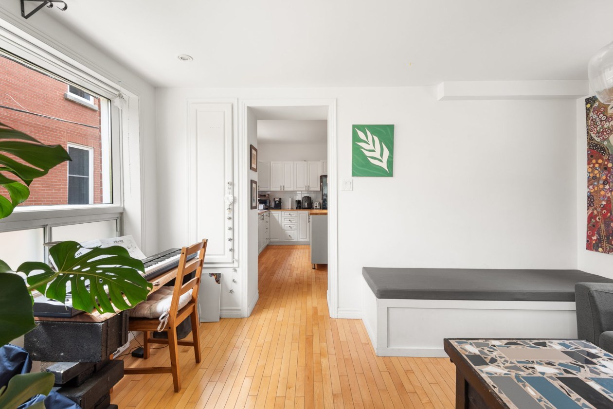 Salle de jeux — 5969 - 5971, 12e Avenue, Montréal (Rosemont/La Petite-Patrie), H1X3A3, Montréal (Rosemont/La Petite-Patrie)