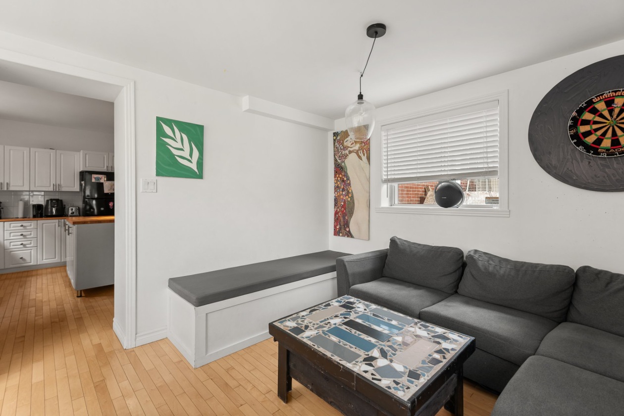 Salle de jeux — 5969 - 5971, 12e Avenue, Montréal (Rosemont/La Petite-Patrie), H1X3A3, Montréal (Rosemont/La Petite-Patrie)
