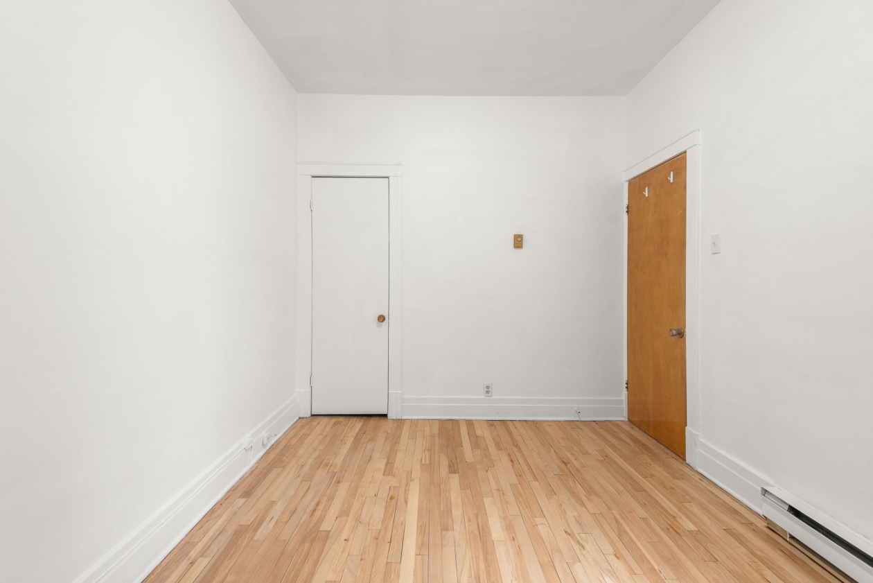 Chambre à coucher — 2680 - 2680A, Av. d'Orléans, Montréal (Mercier/Hochelaga-Maisonneuve), H1W3S5, Montréal (Mercier/Hochelaga-Maisonneuve)