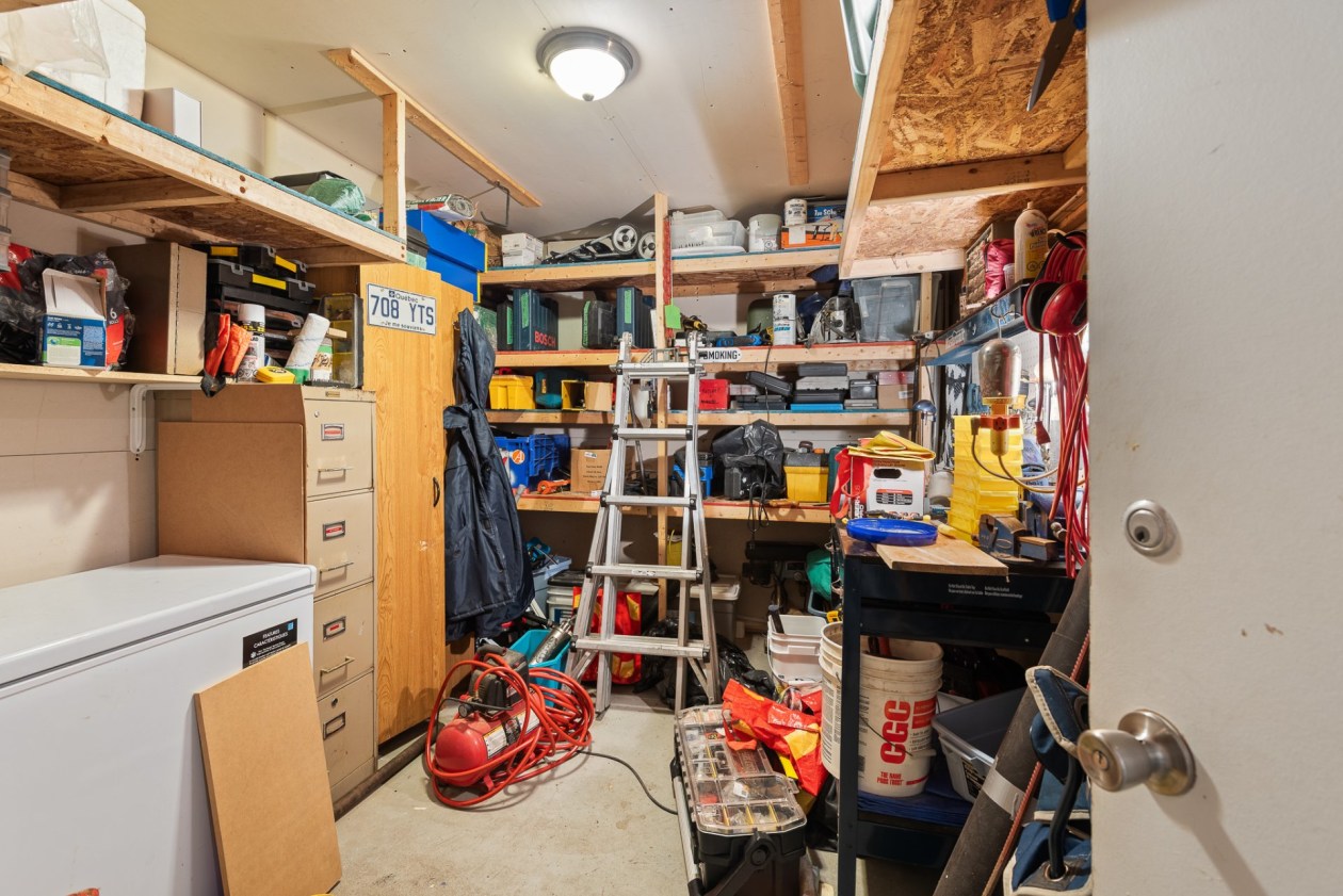 Rangement — 1240, Boul. Iberville, 202, Repentigny (Repentigny), J5Y3T1, Repentigny (Repentigny)