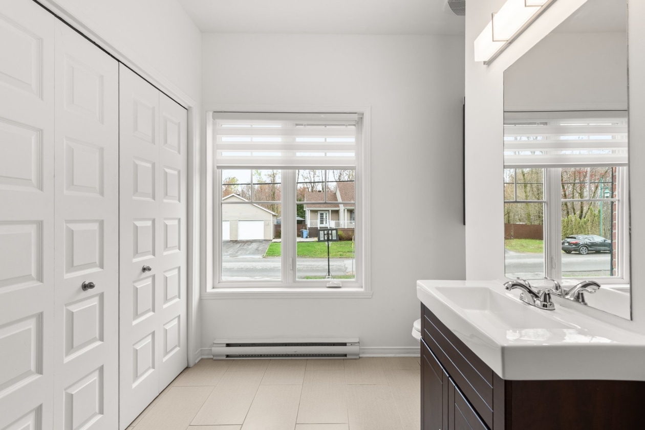 Salle de bains — 705, Rue Marguerite, Saint-Lin/Laurentides, J5M0C6, Saint-Lin/Laurentides