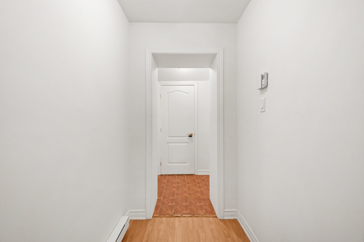 Hall d'entrée — 322, Rue Réaumur, Laval (Auteuil), H7H3E7, Laval (Auteuil)