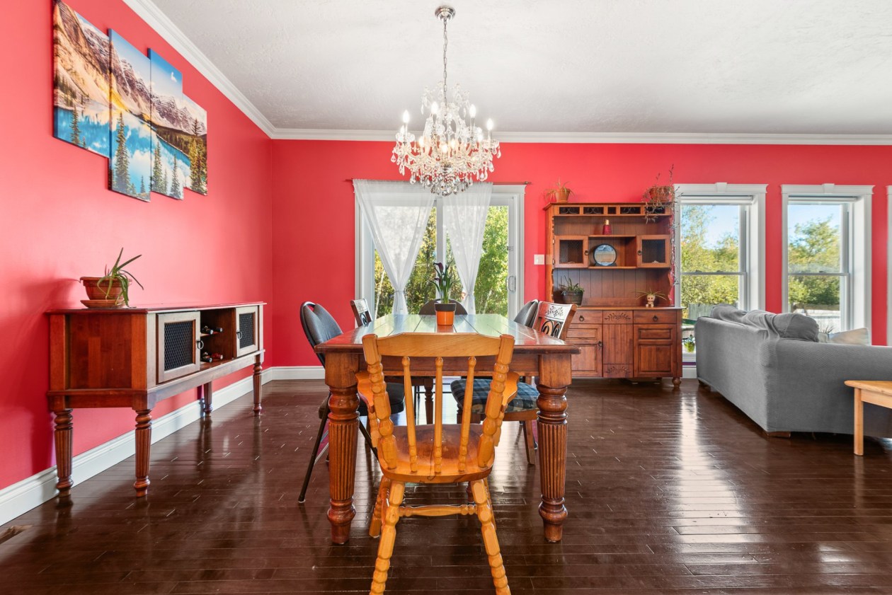 Salle à manger — 665Z, Rue Vincent-Sicari, Sainte-Julienne, J0K2T0, Sainte-Julienne