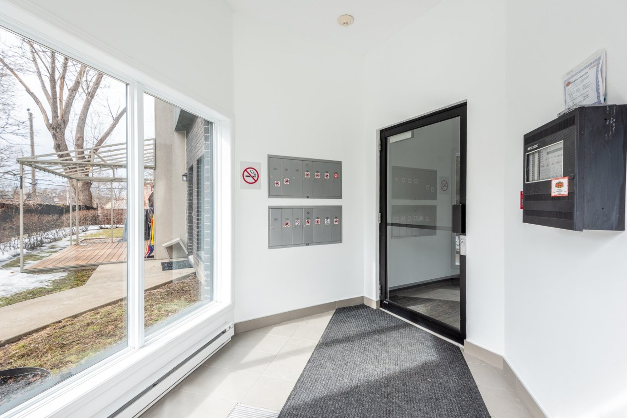 Hall d'entrée — 1647, Rue Fleury E., 4, Montréal (Ahuntsic-Cartierville), H2C1S9, Montréal (Ahuntsic-Cartierville)