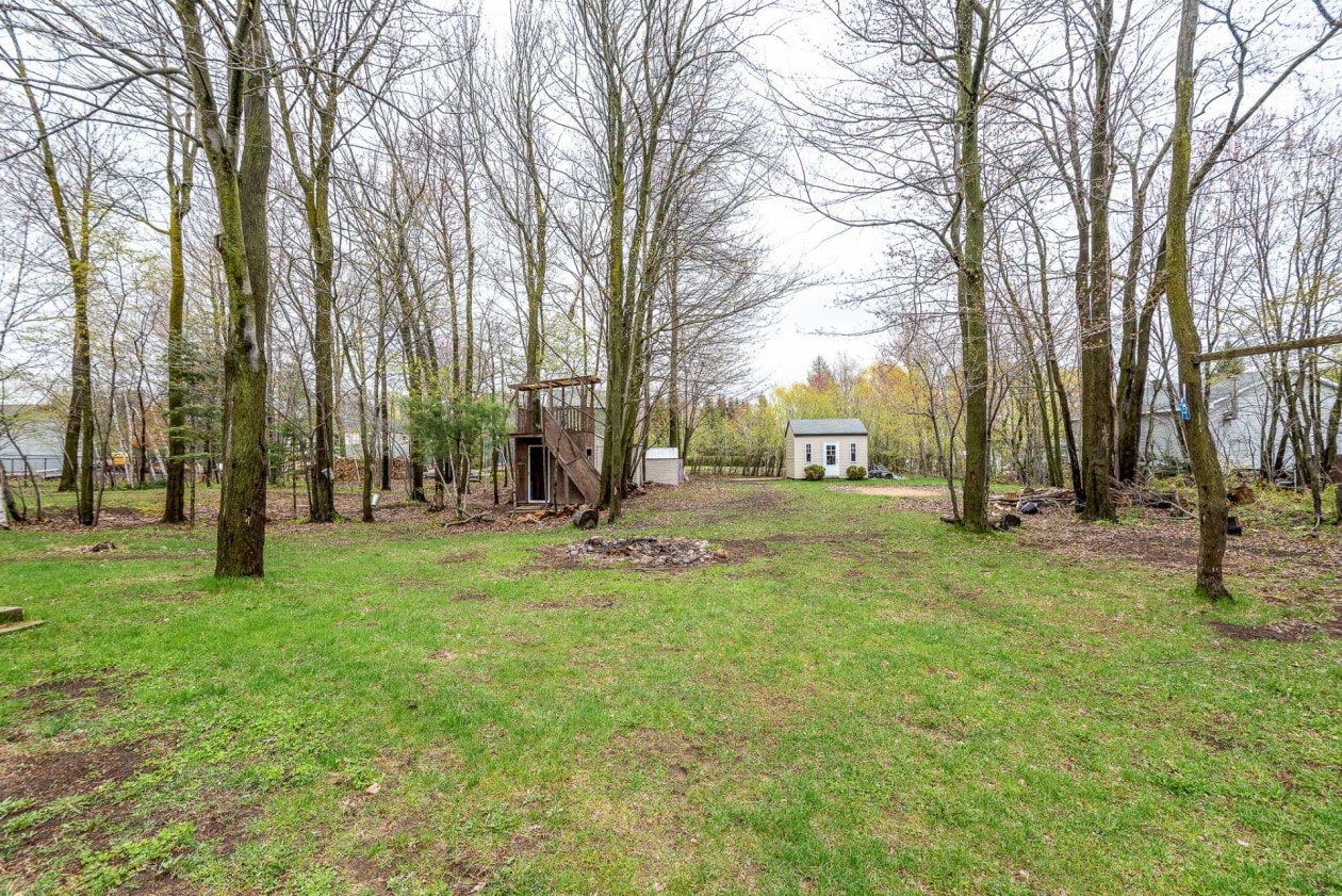 Cour — 705, Rue Marguerite, Saint-Lin/Laurentides, J5M0C6, Saint-Lin/Laurentides
