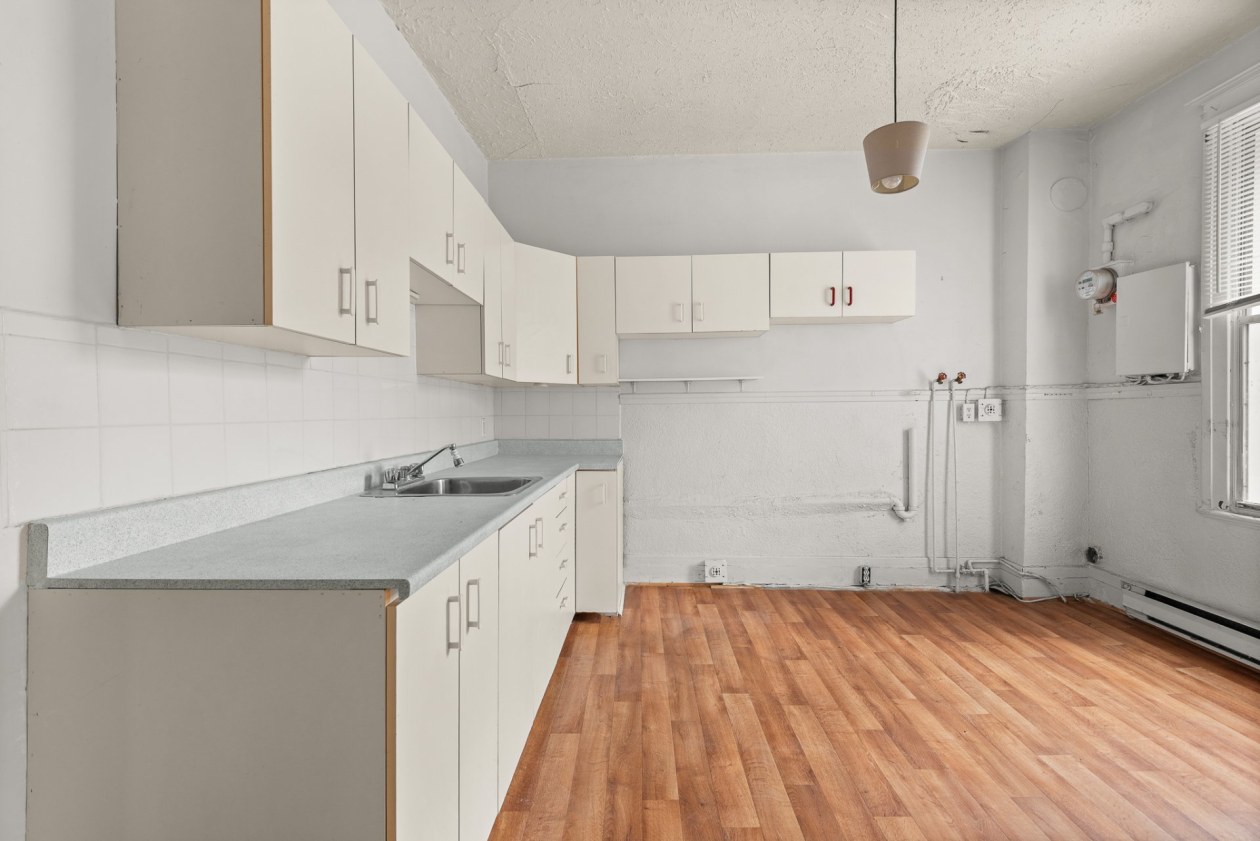 Photo 61 — 2680 - 2680A, Av. d'Orléans, Montréal (Mercier/Hochelaga-Maisonneuve), H1W3S5, Montréal (Mercier/Hochelaga-Maisonneuve)