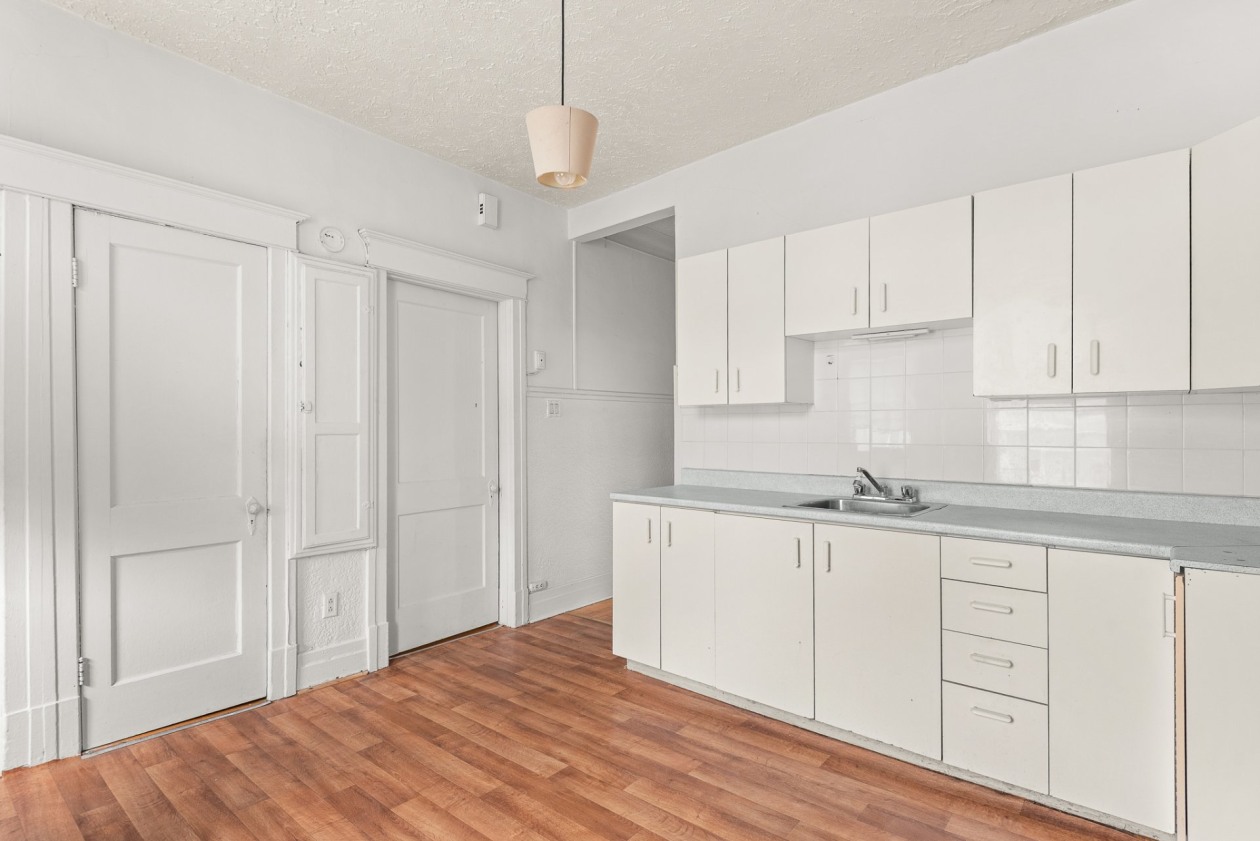 Photo 63 — 2680 - 2680A, Av. d'Orléans, Montréal (Mercier/Hochelaga-Maisonneuve), H1W3S5, Montréal (Mercier/Hochelaga-Maisonneuve)