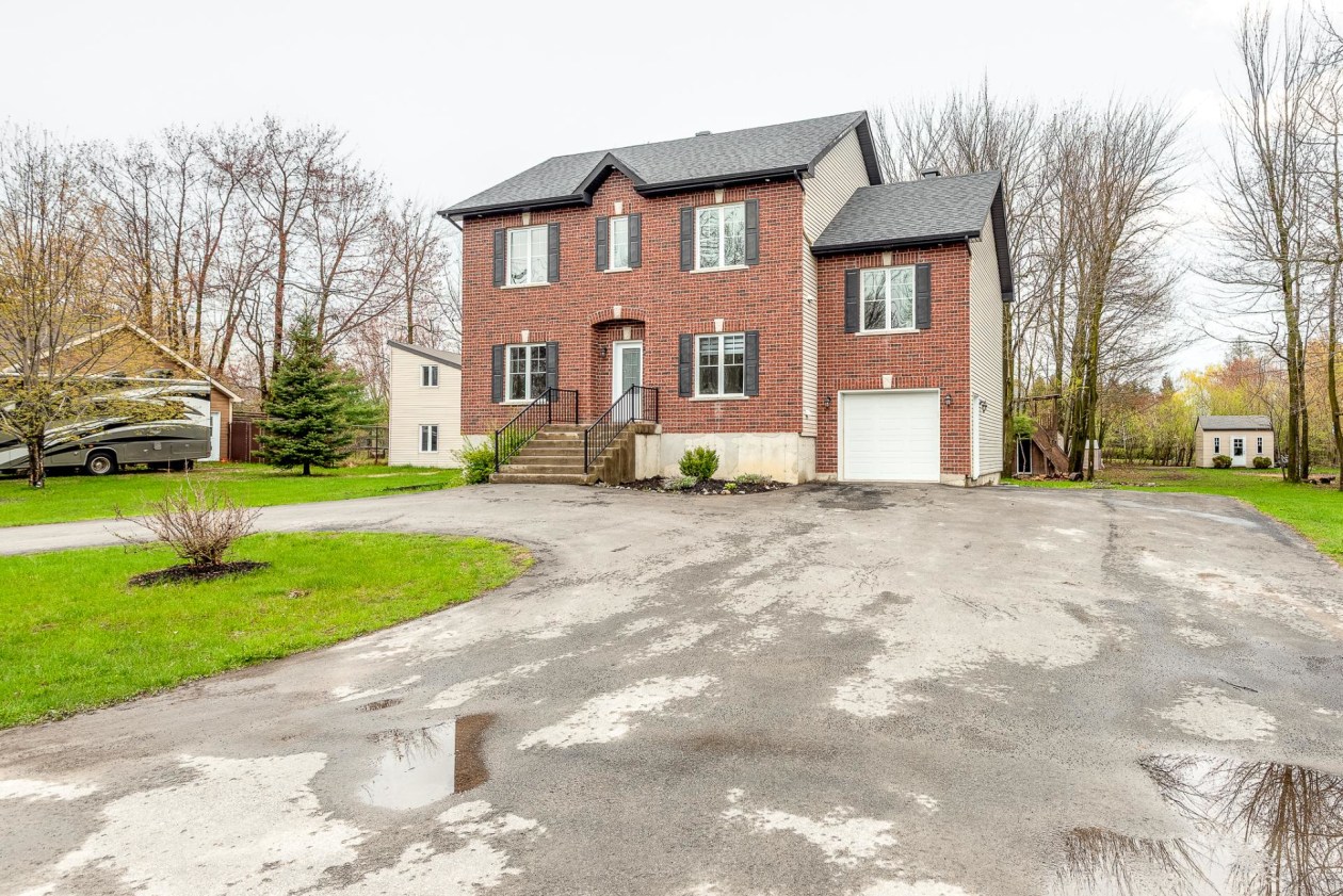 Façade — 705, Rue Marguerite, Saint-Lin/Laurentides, J5M0C6, Saint-Lin/Laurentides