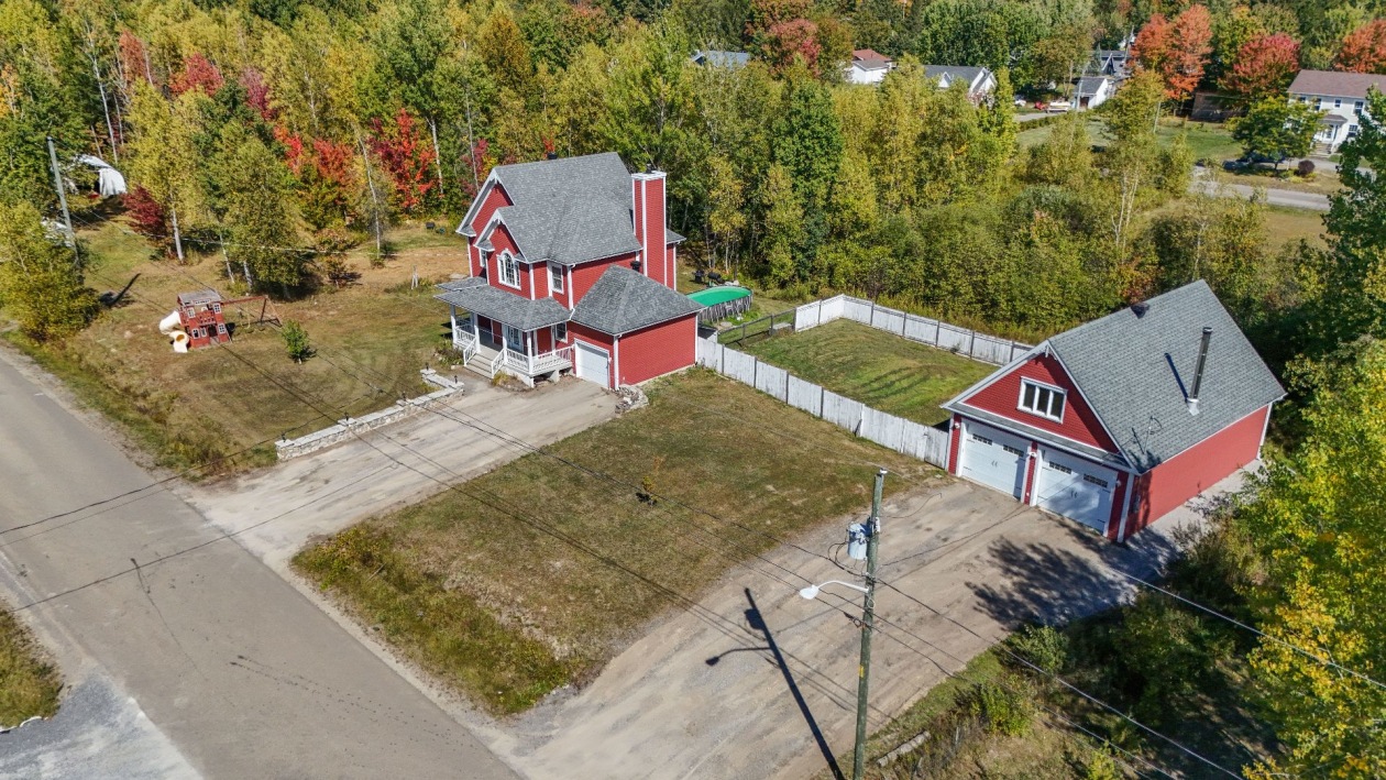 Photo aérienne — 665, Rue Vincent-Sicari, Sainte-Julienne, J0K2T0, Sainte-Julienne