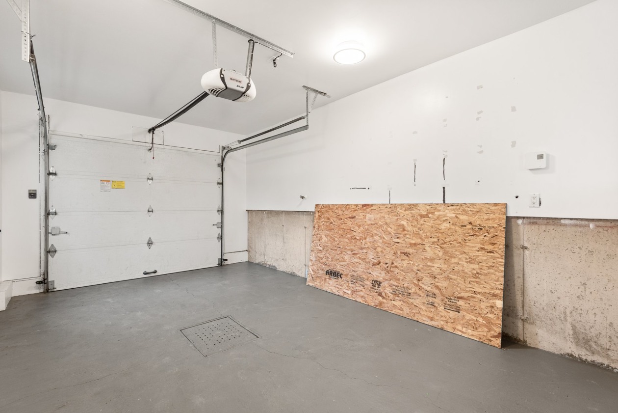 Garage — 705, Rue Marguerite, Saint-Lin/Laurentides, J5M0C6, Saint-Lin/Laurentides