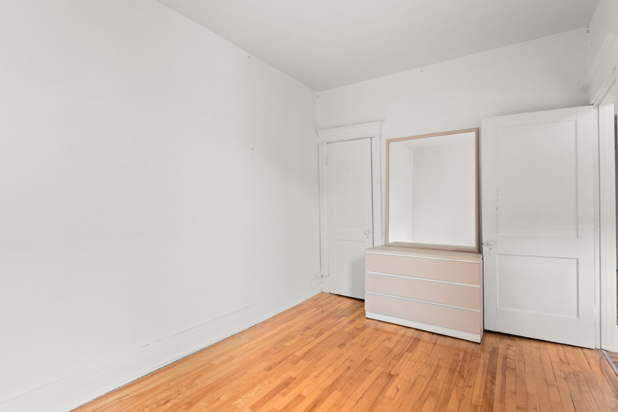 Chambre à coucher — 2680 - 2680A, Av. d'Orléans, Montréal (Mercier/Hochelaga-Maisonneuve), H1W3S5, Montréal (Mercier/Hochelaga-Maisonneuve)