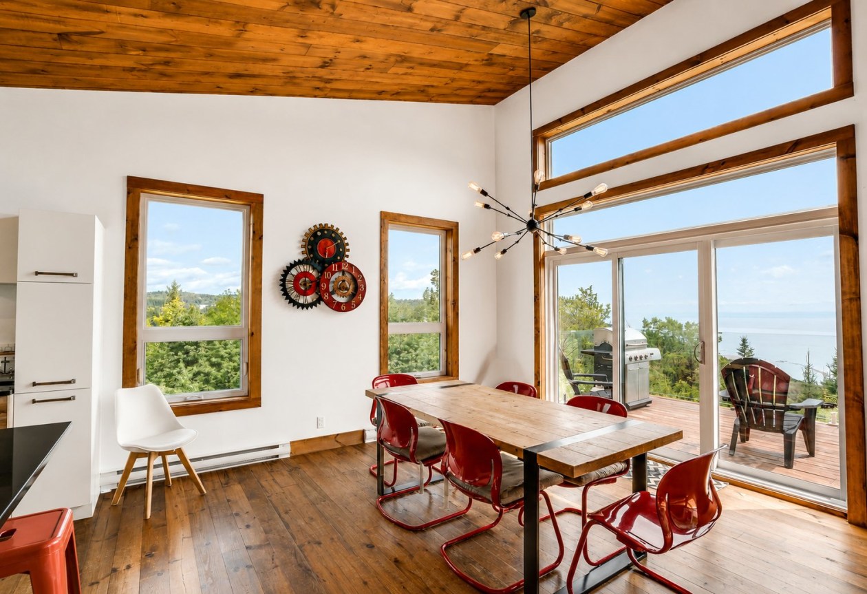 Salle à manger — 58, Rue de la Corniche, Les Éboulements, G3Z3B6, Les Éboulements