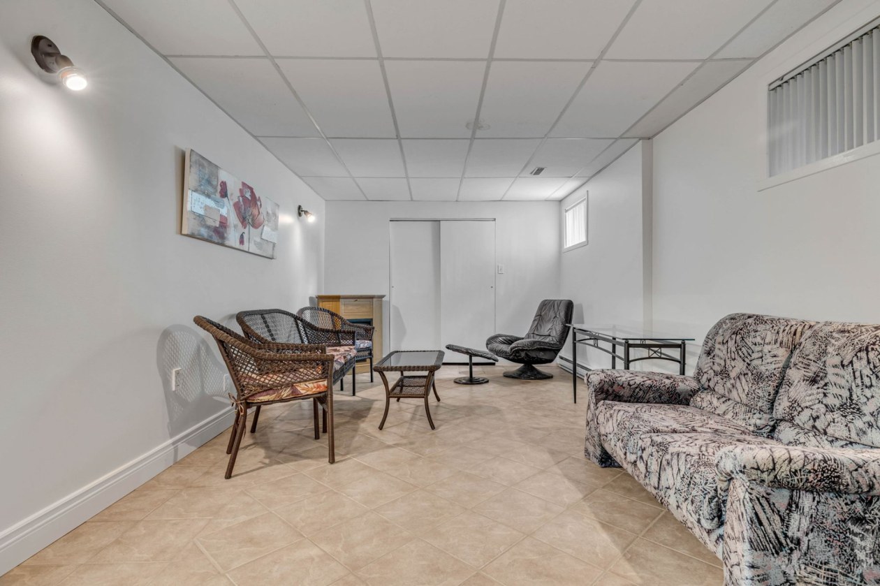Salle familiale — 5455, Rue des Pensées, Québec (Charlesbourg ), G1G1N2, Québec (Charlesbourg )