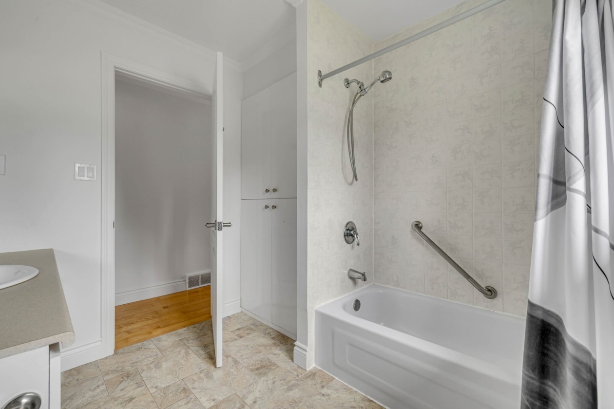 Salle de bains — 5455, Rue des Pensées, Québec (Charlesbourg ), G1G1N2, Québec (Charlesbourg )