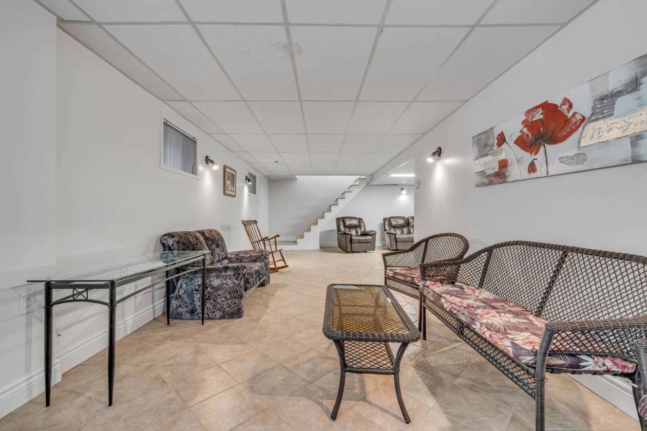 Salle familiale — 5455, Rue des Pensées, Québec (Charlesbourg ), G1G1N2, Québec (Charlesbourg )