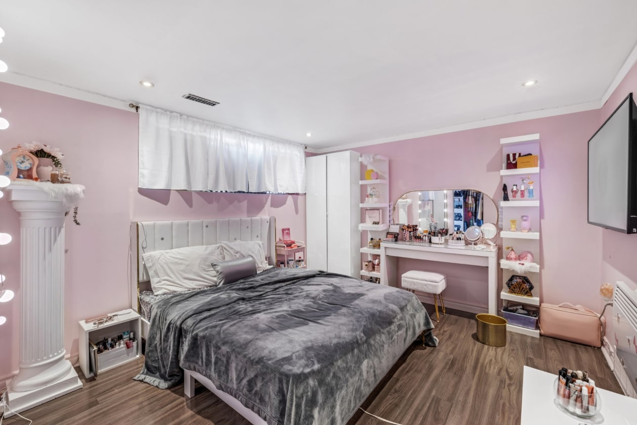 Chambre à coucher — 2595, Crois. Amyot, Brossard, J4Z3E6, Brossard