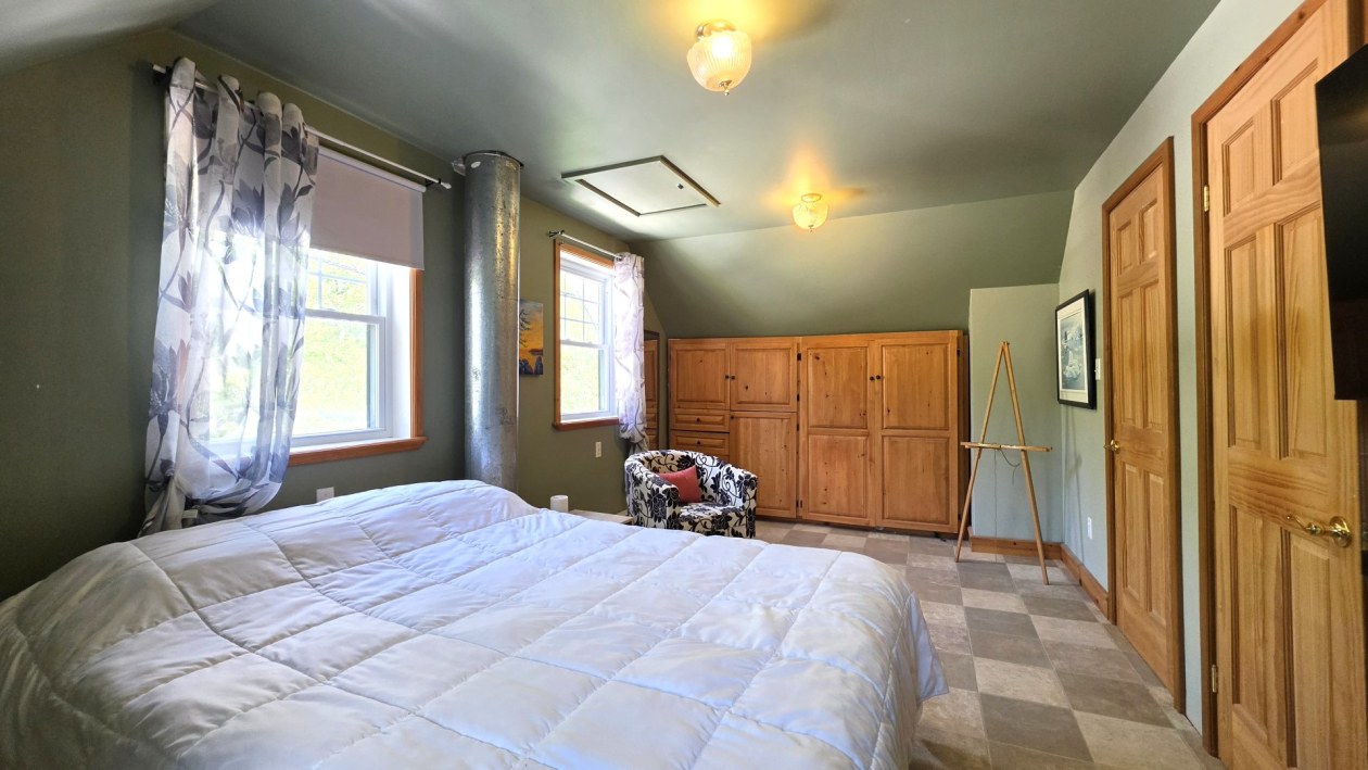 Chambre à coucher — 8082, Route de Kénogami, Saguenay (Lac-Kénogami), G8A0H9, Saguenay (Lac-Kénogami)