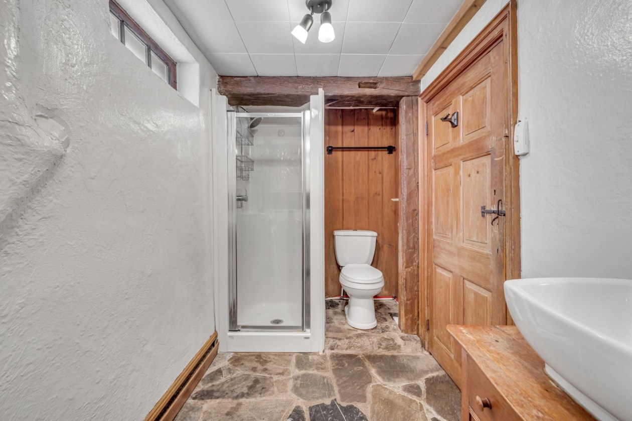 Salle de bains — 493, Route du Fleuve, Beaumont, G0R1C0, Beaumont