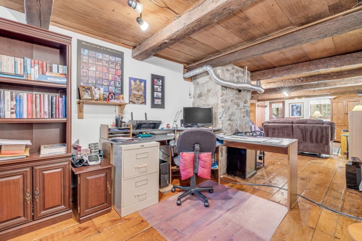 Bureau — 493, Route du Fleuve, Beaumont, G0R1C0, Beaumont