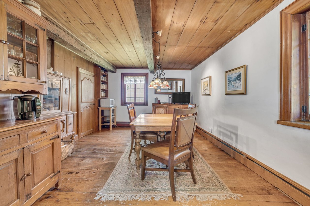 Salle à manger — 493, Route du Fleuve, Beaumont, G0R1C0, Beaumont